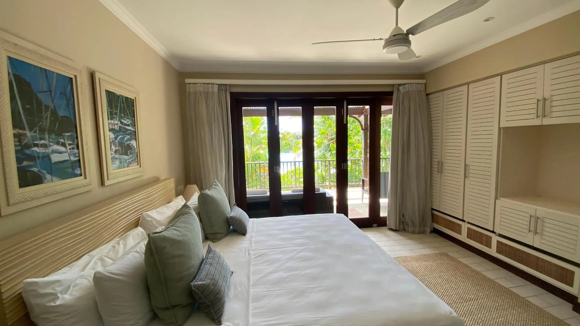 Apartment Spas Villas Eden Island Victoria