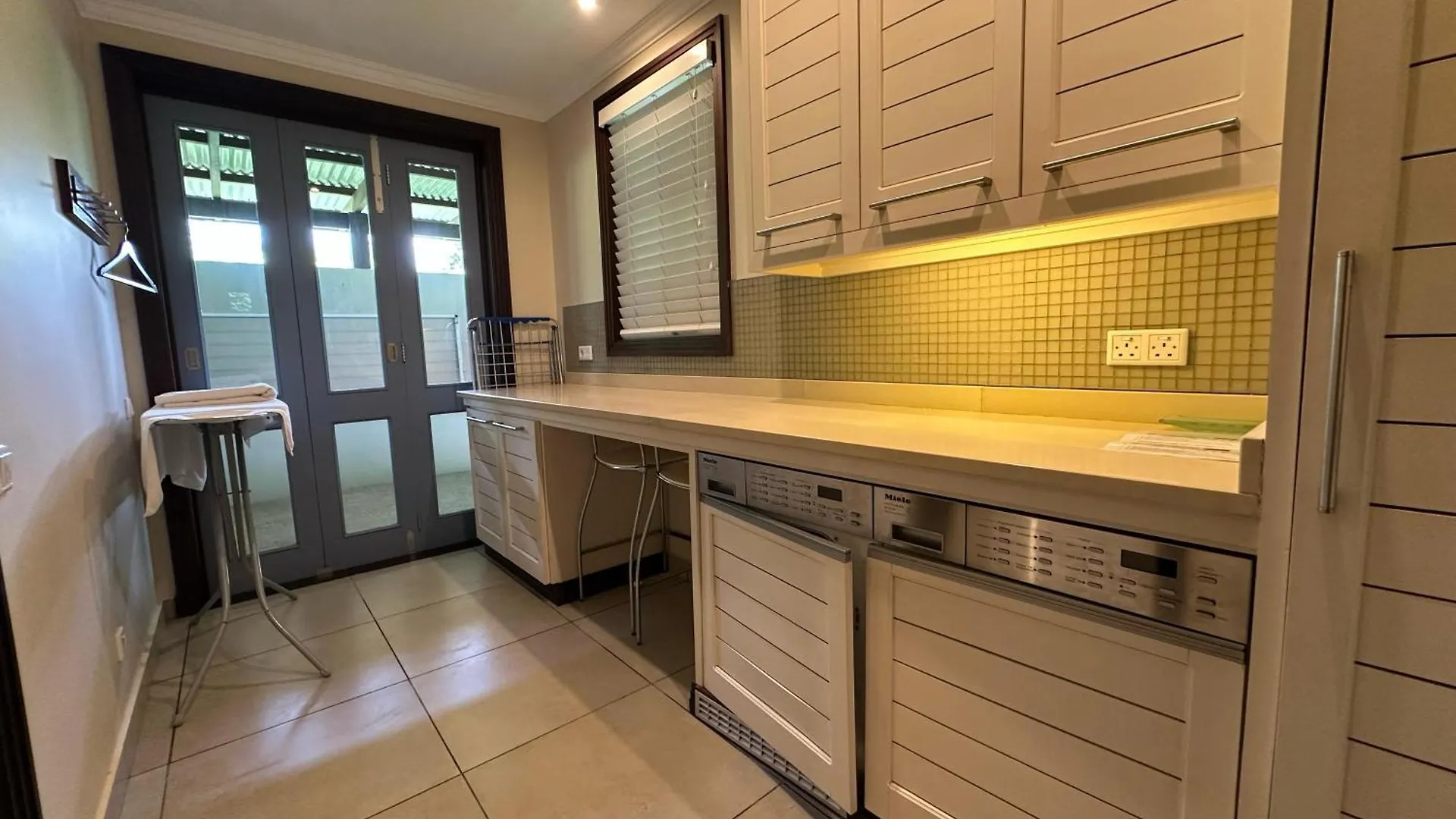 Spas Villas Eden Island Victoria