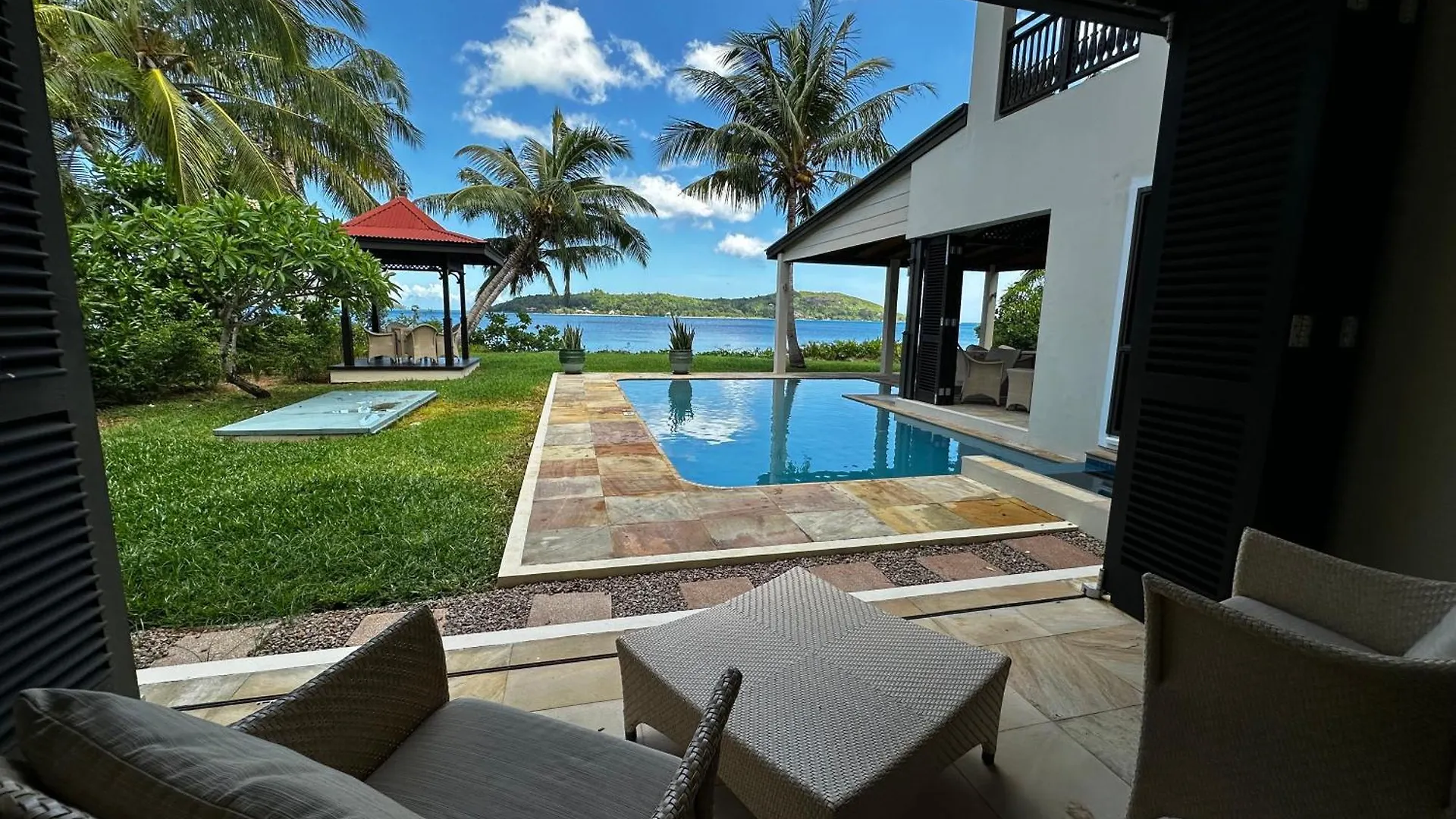 Spas Villas Eden Island Victoria Apartment