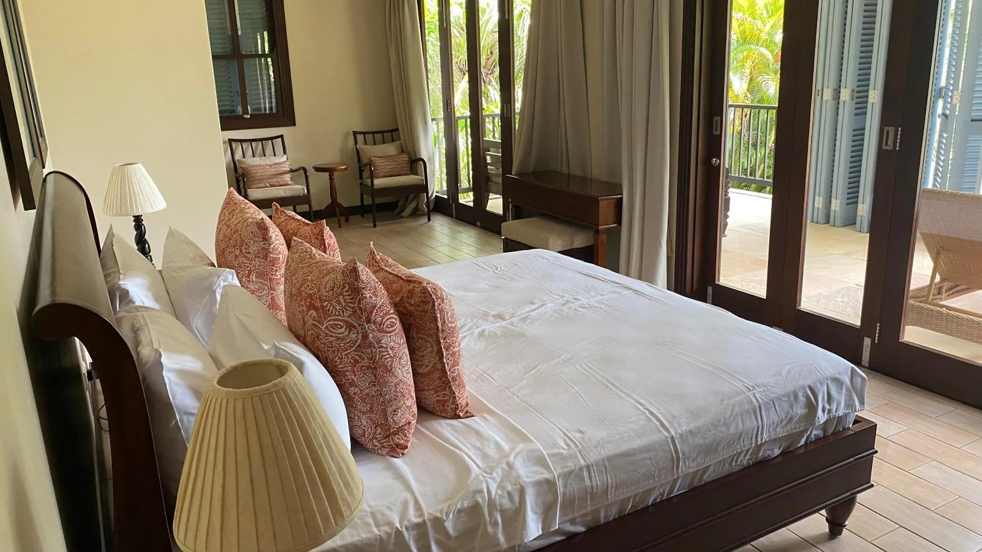 Apartment Spas Villas Eden Island Victoria