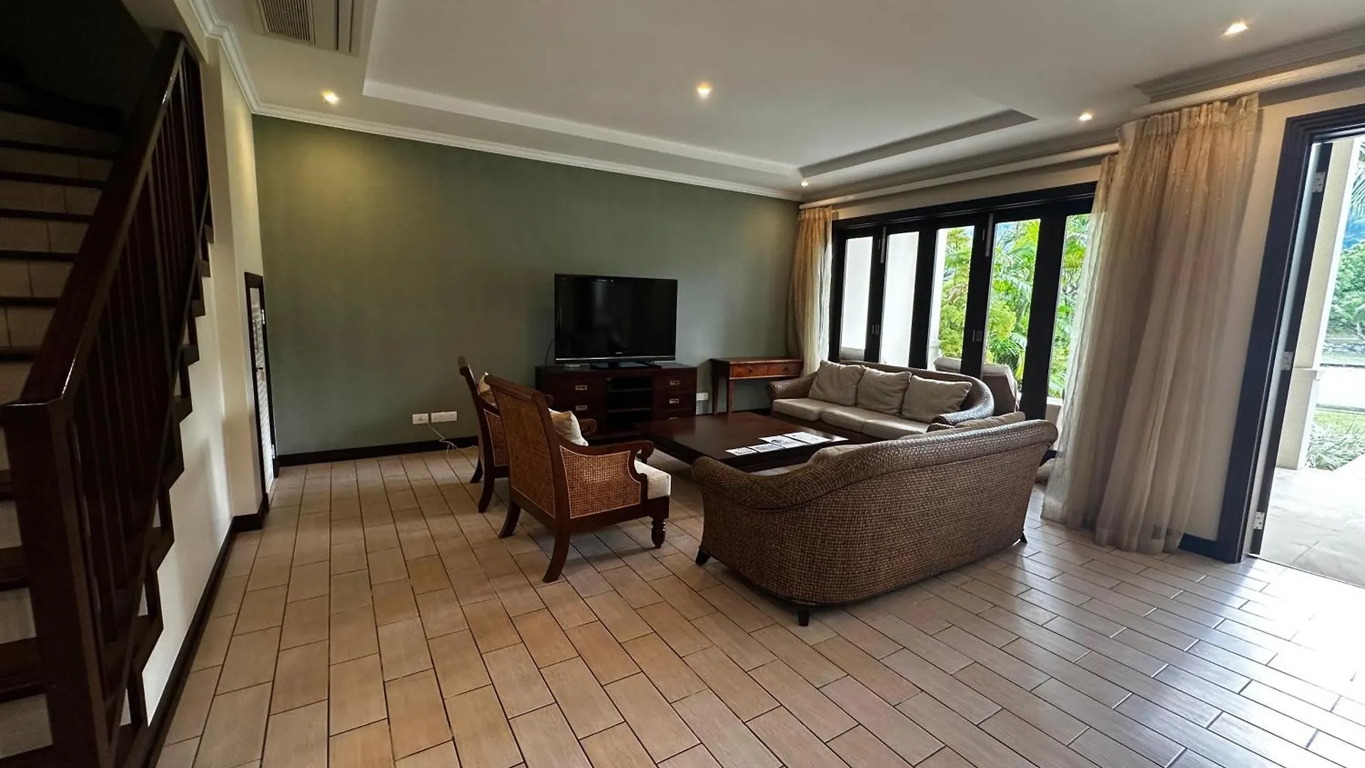 Spas Villas Eden Island Victoria Apartment