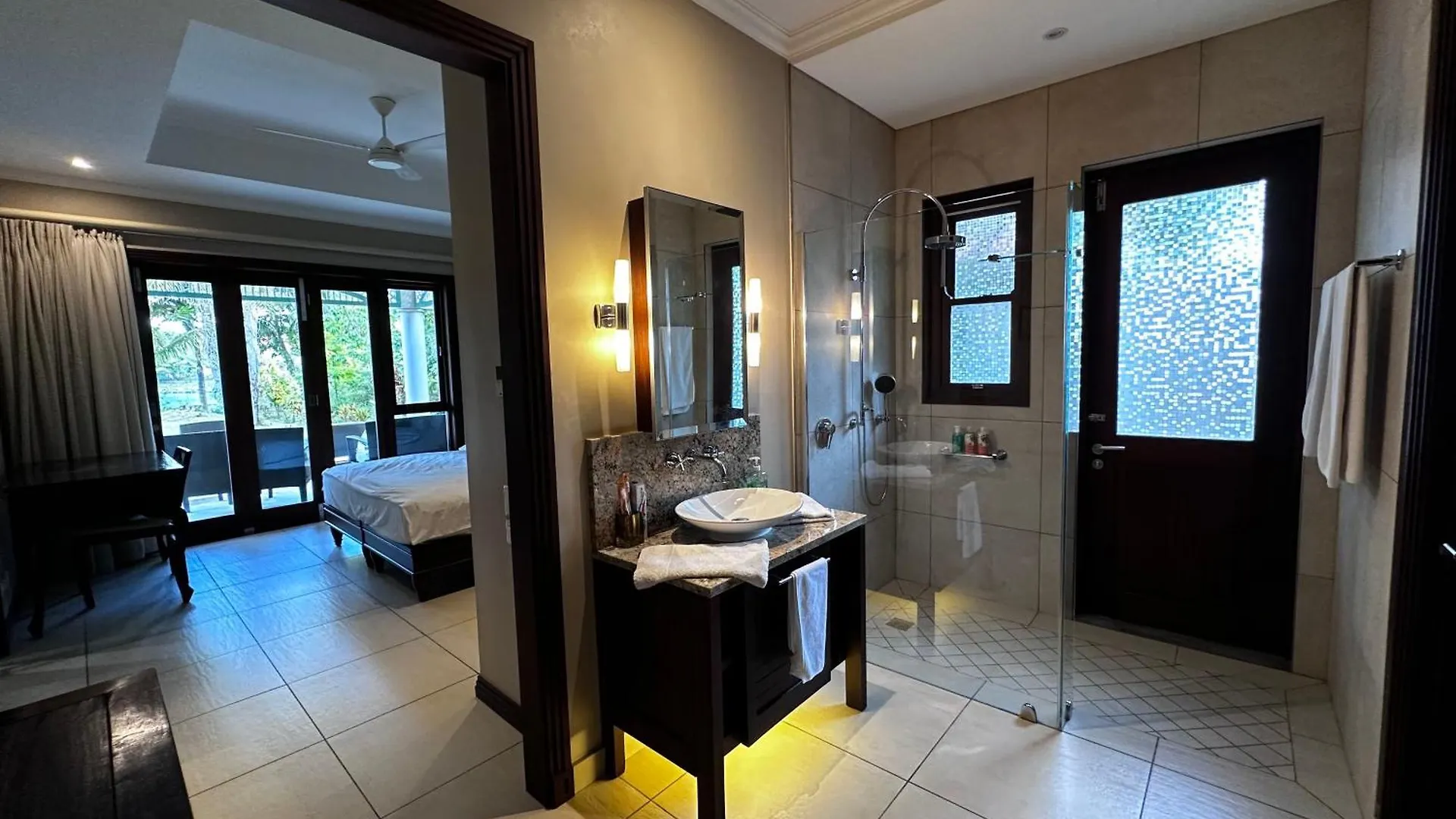 Spas Villas Eden Island Victoria Apartament