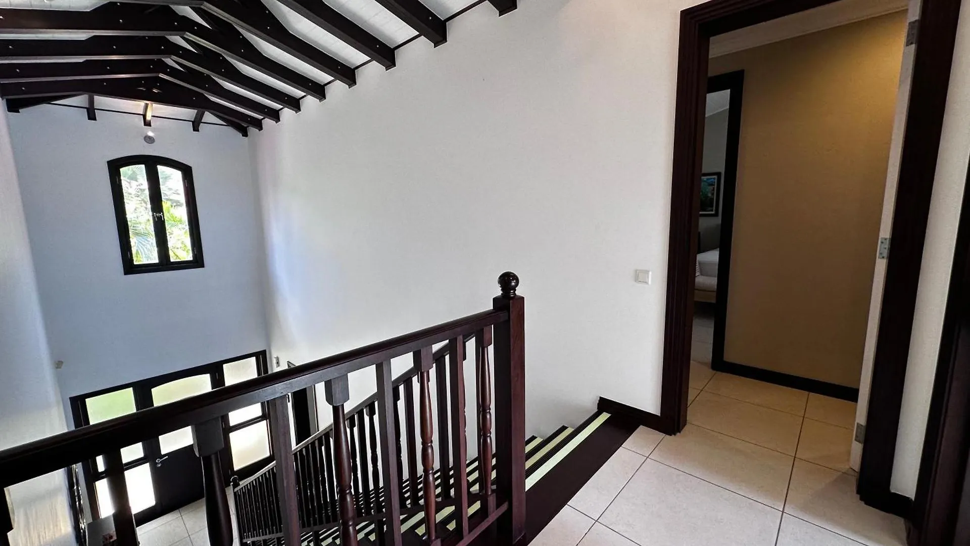Spas Villas Eden Island Victoria Apartment