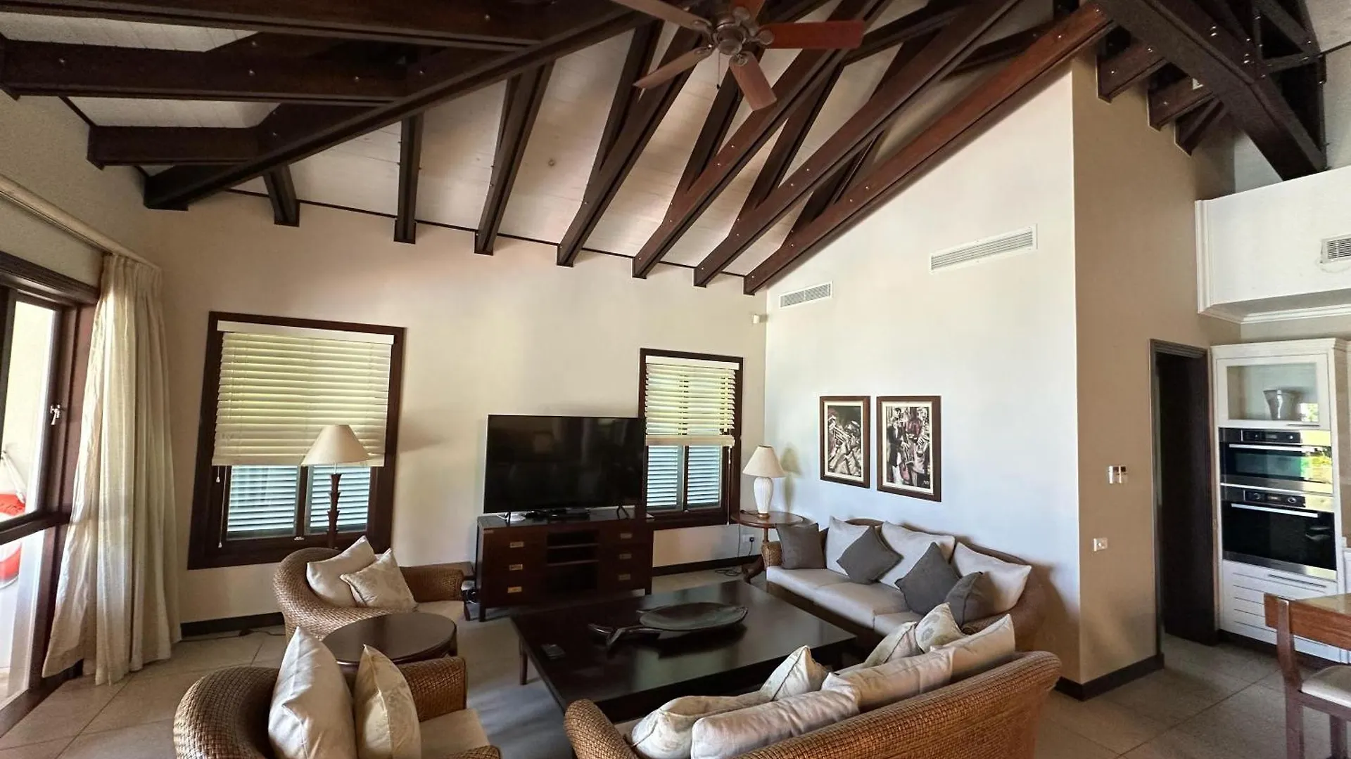Spas Villas Eden Island Victoria