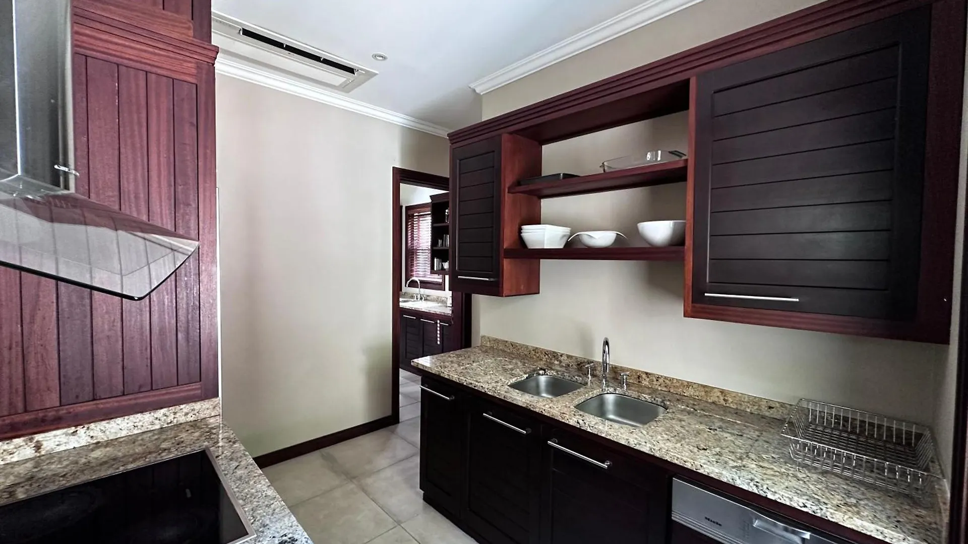 Apartment Spas Villas Eden Island Victoria