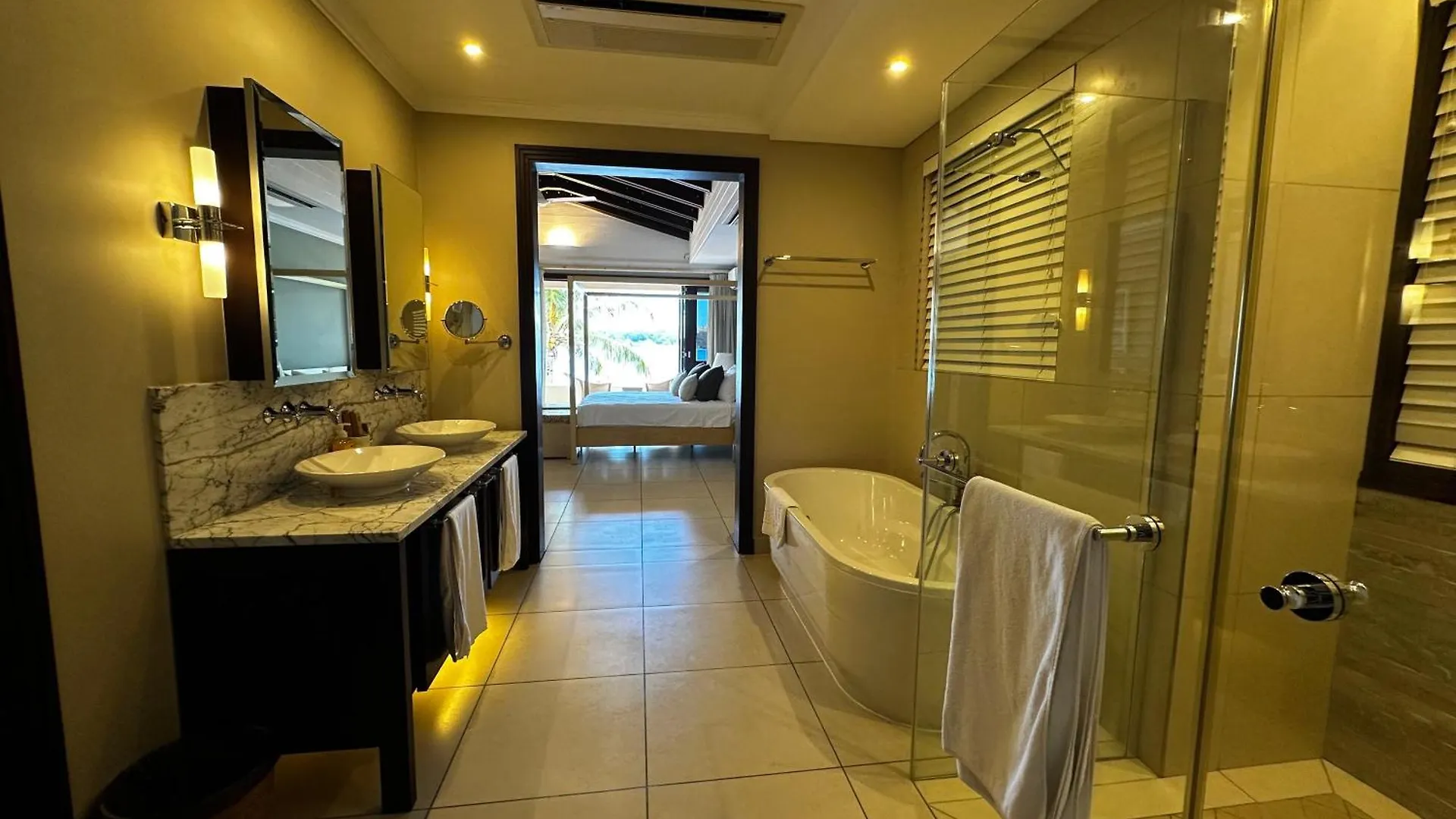 Spas Villas Eden Island Victoria 0*,