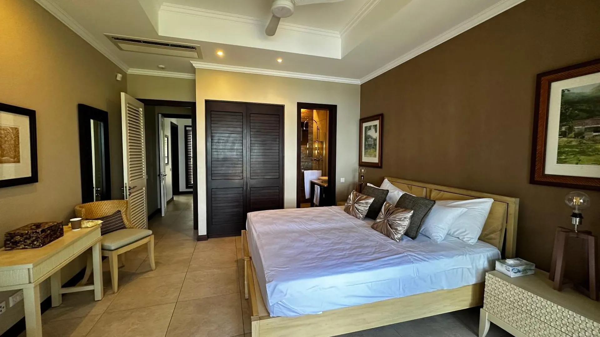 Spas Villas Eden Island Victoria Apartment